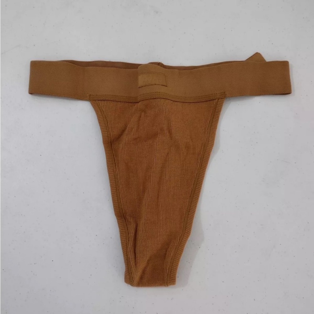 NWT Skims camel jersey rib thong
